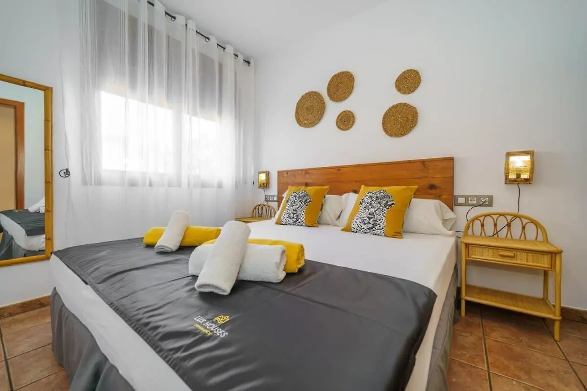 Villa Silence Lux With Pool In Nature And Aircon Massanet De La Selva Spain